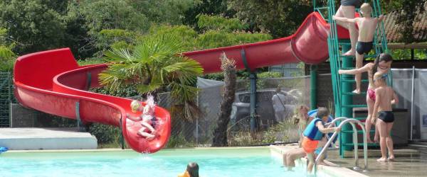 CAMPING LE MARTINET ROUGE ***, mobilhomes en Occitanie